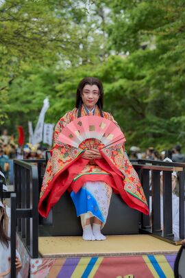 行列中の照姫