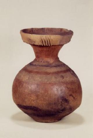 壺形土器の写真