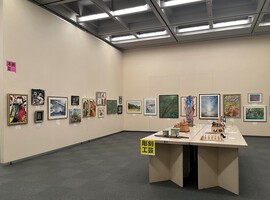 練馬区民美術展の様子（写真）