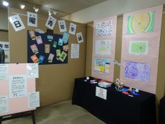 作品展の様子（日曜青年学級）
