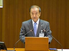 練馬区長が所信表明をしている様子