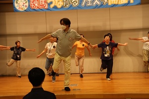 ステージの様子（健康ダンス）