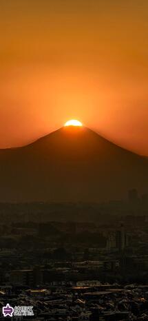 練馬区役所からのダイヤモンド富士の写真